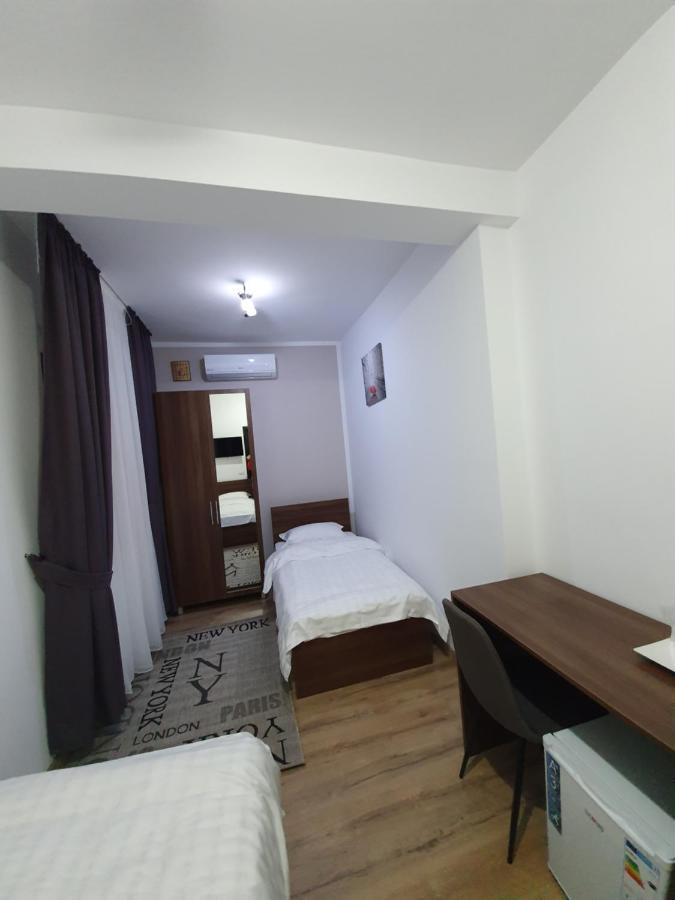 Vily Luxury Rooms Focşani Exterior foto